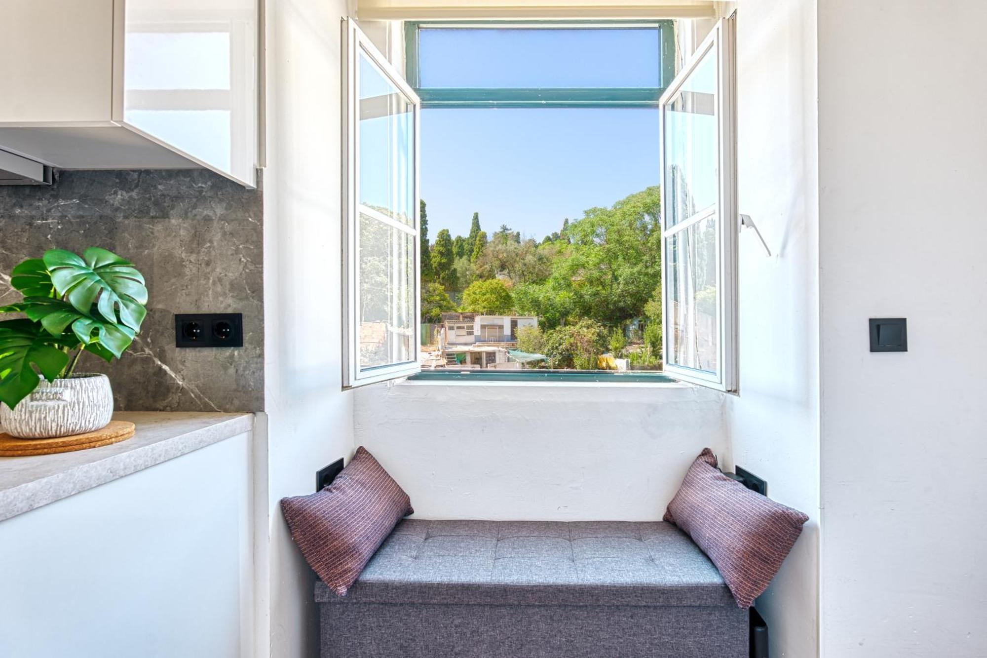 Historic Gem & Modern Loft In The Heart Of Lisbon Apartment Exterior photo